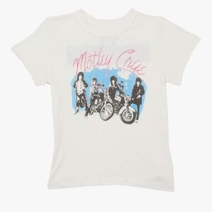CHASER EUC Kids Sz 6 White Graphic “Motley Crue” T-Shirt